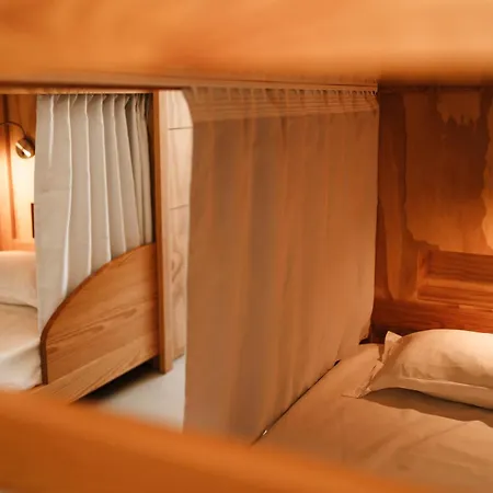 Hostel De Santa Luzia *